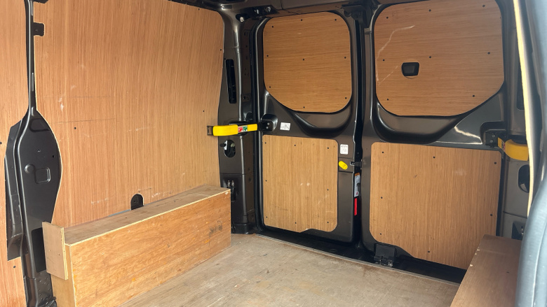 Ford Transit Custom 280 L1 Diesel Fwd 2.0 EcoBlue 130ps Low Roof Limited Van